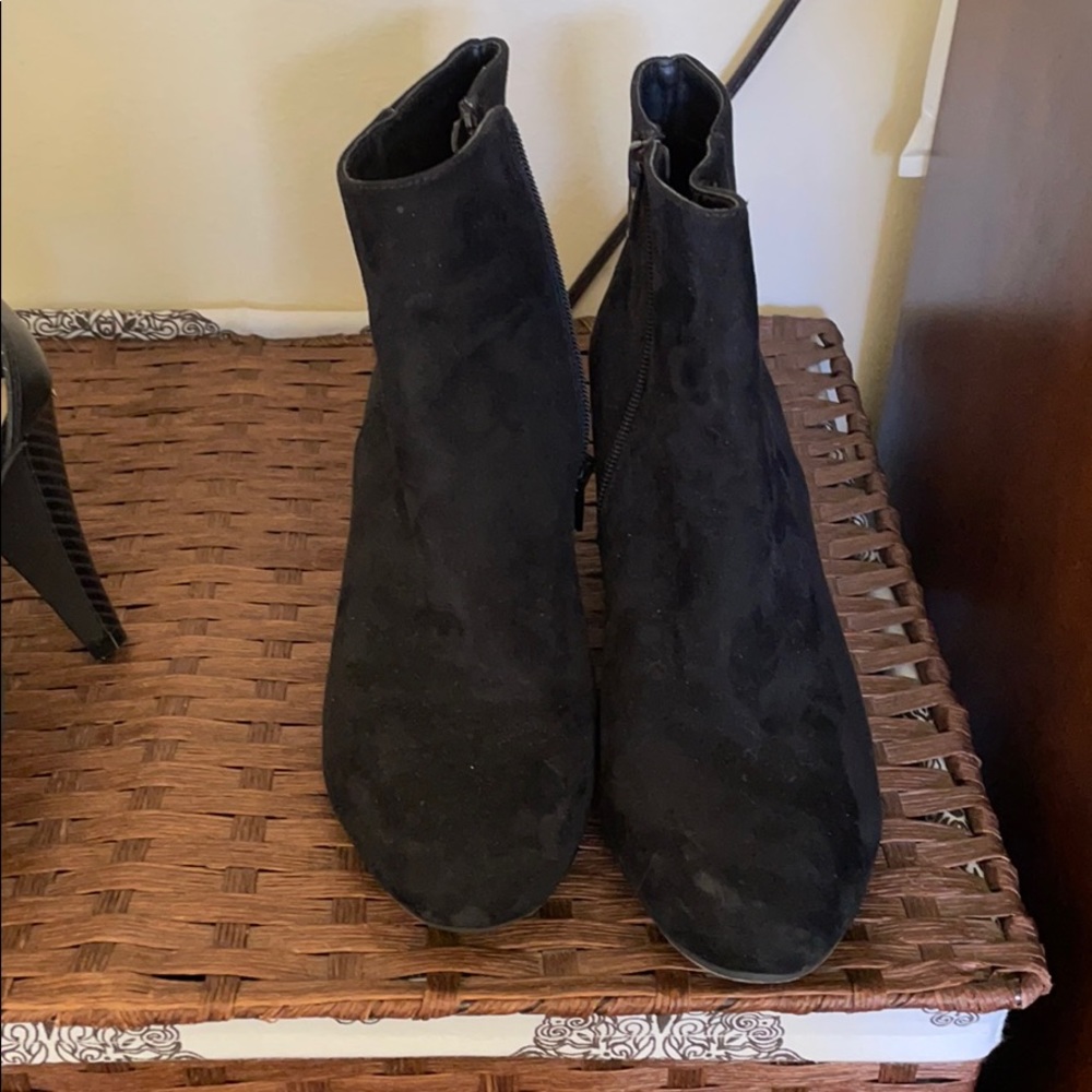 Black Boots